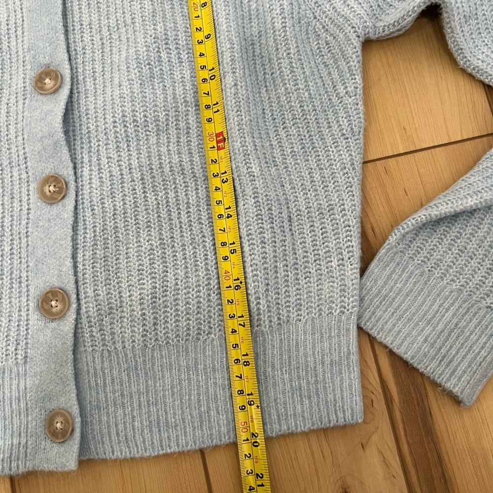 Universal Thread Light Blue Cropped Button-Front Cardigan - Picture 3 of 5